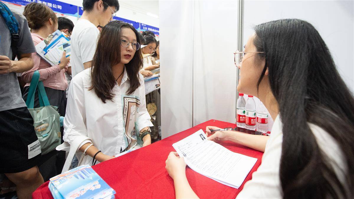 乐玩游戏下载页